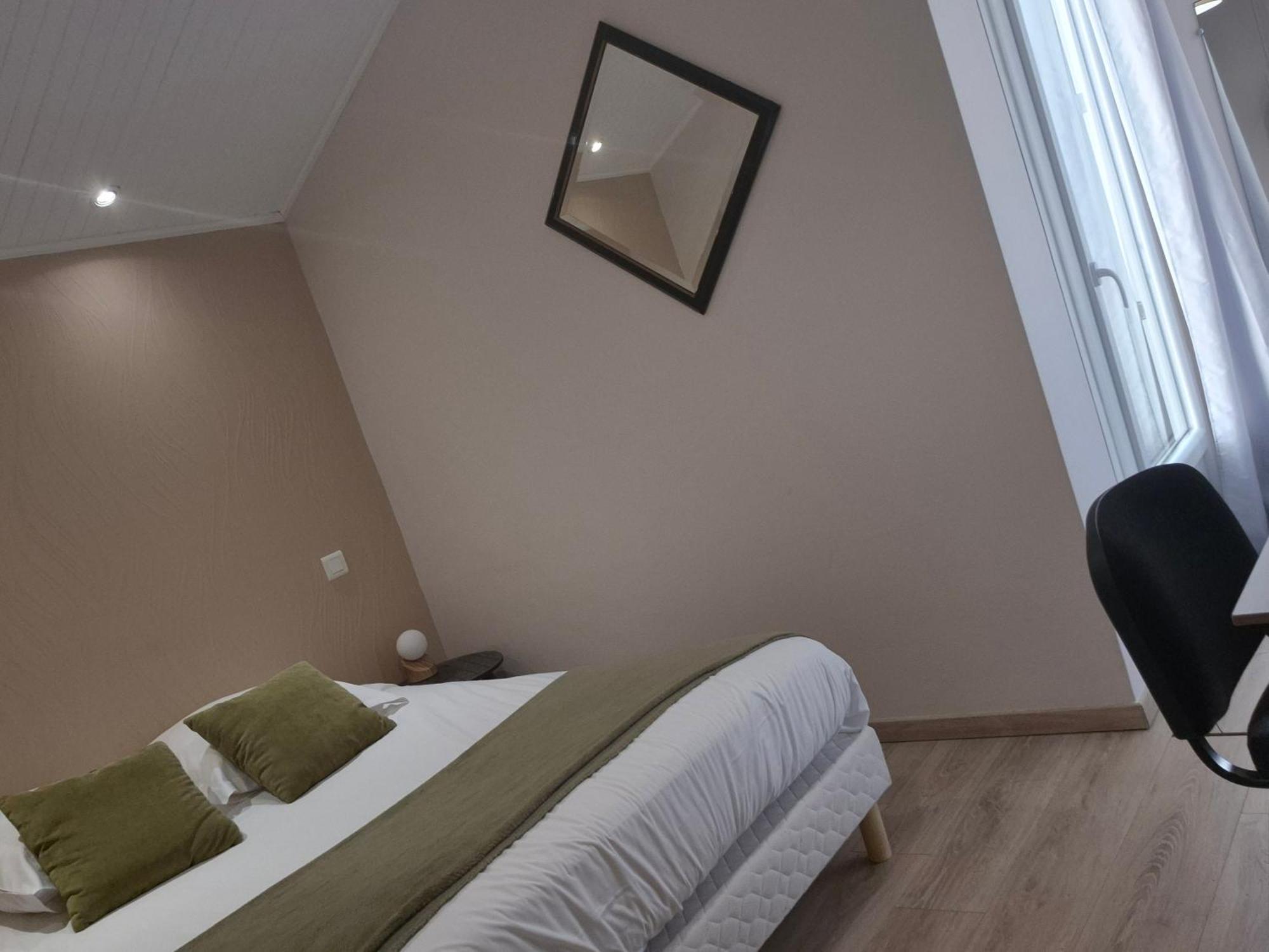 Logis Hotel Restaurant L'Oustal Naves  المظهر الخارجي الصورة